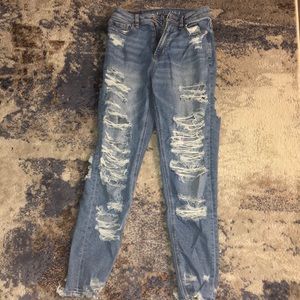women’s american eagle ripped mom jeans